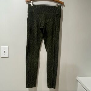PINK Victoria’s Secret Ultimate Leggings Dark Green Cheetah Leopard Workout